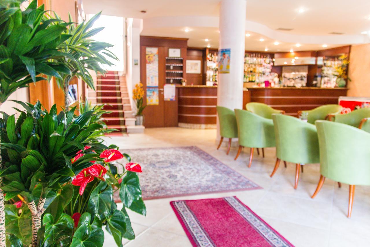 Hotel Simplon Bellaria-Igea Marina Exterior photo
